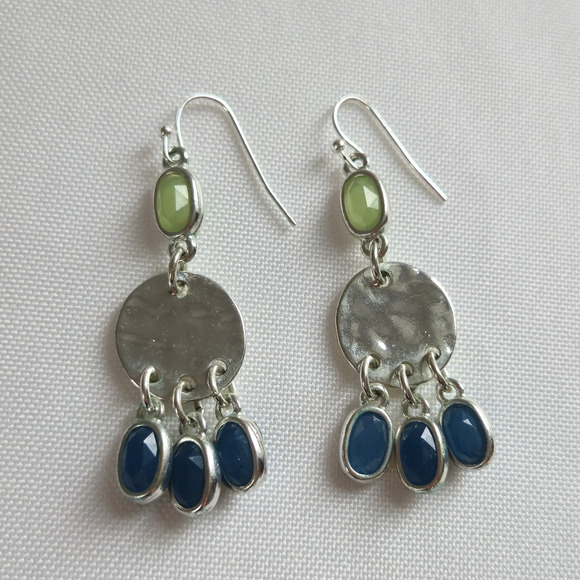 Dangle Drop Earrings Green Blue Acrylic Stones Silvertone Hammered Metal Boho 2" - Picture 4 of 9